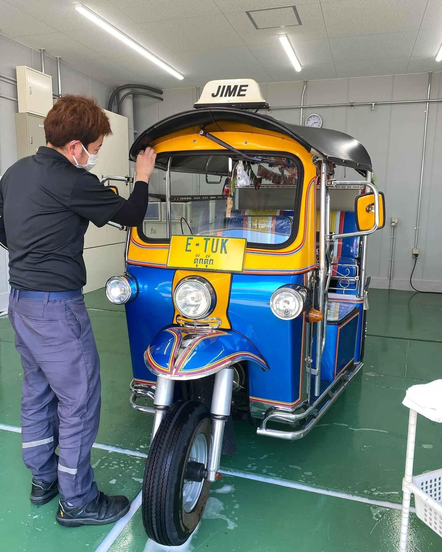 本日は、非常に珍しいお車が当店にご来店されました。