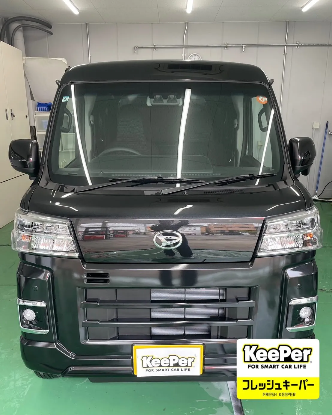 本日はダイハツ ハイゼットカーゴにフレッシュキーパーを施工さ...