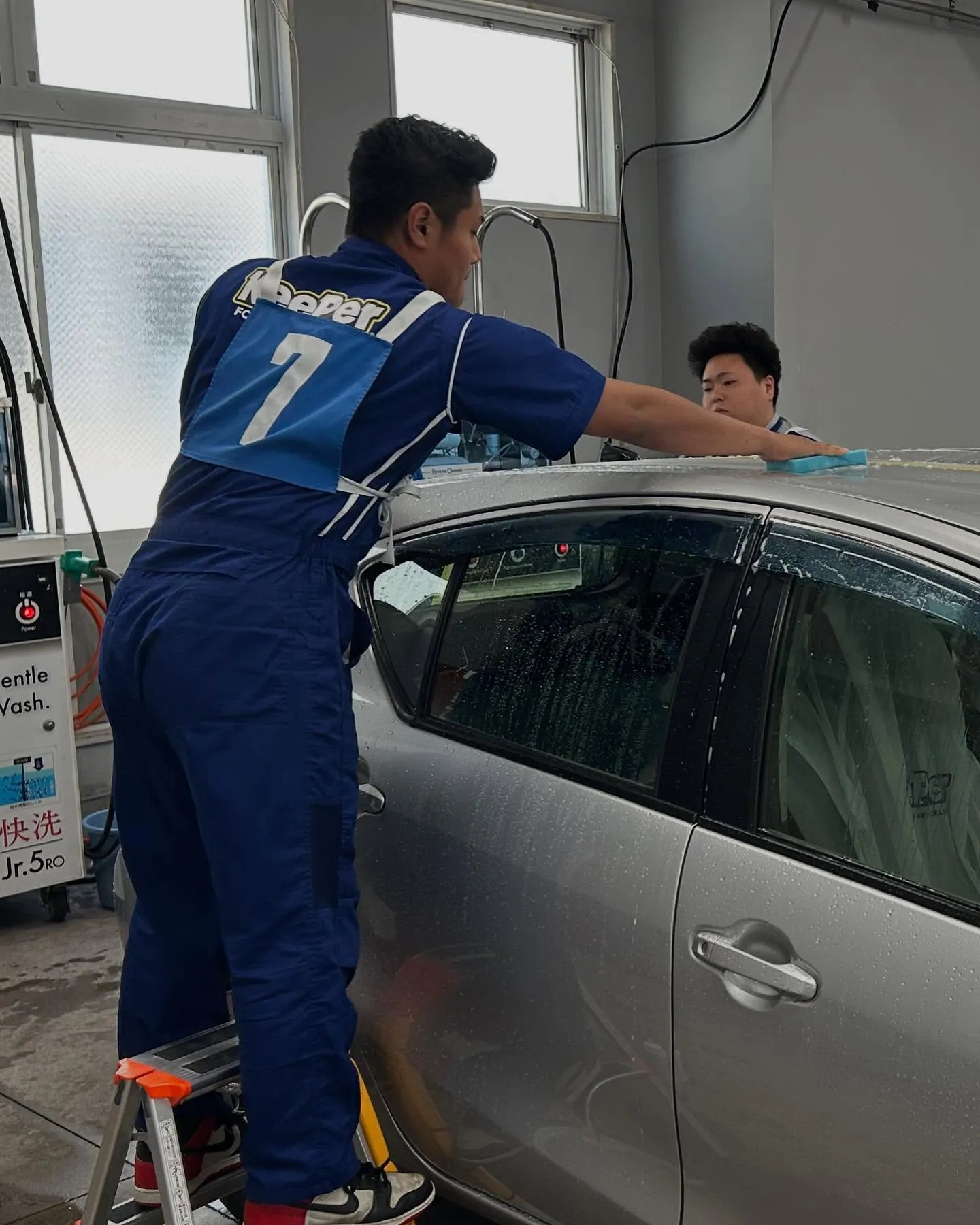 キーパーコーティング技術コンテスト予選会に当店から4名が参加...