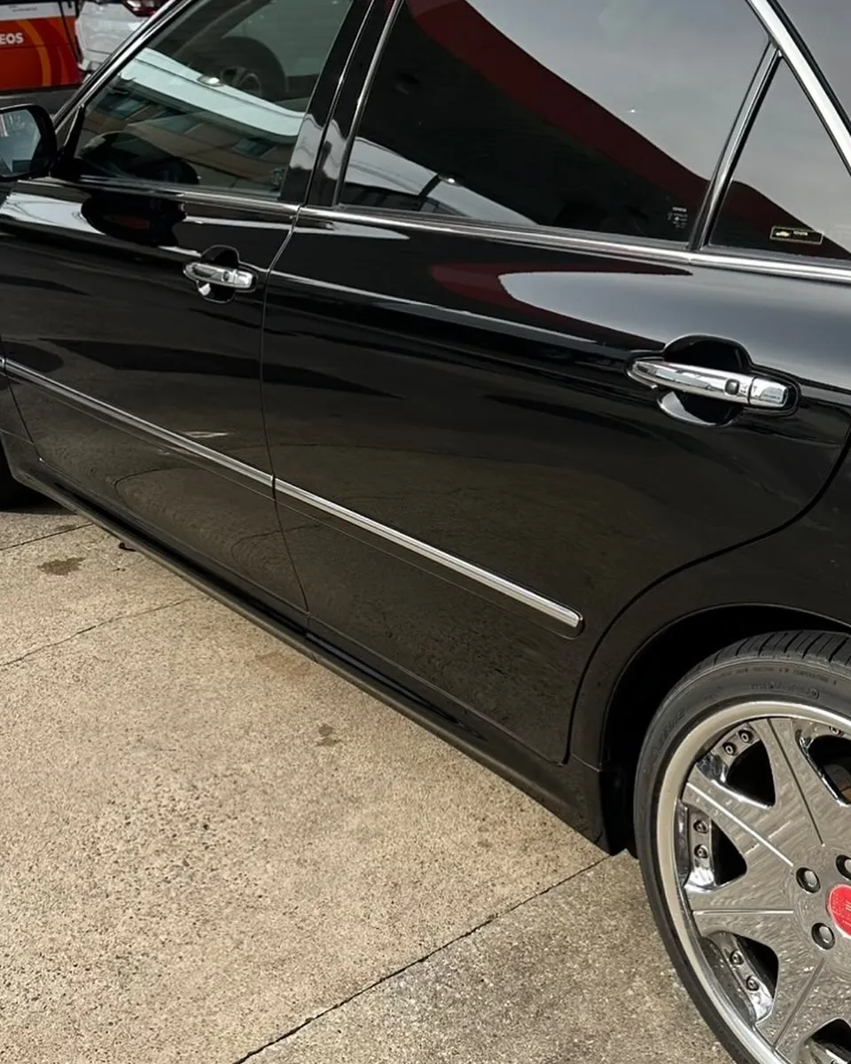 トヨタ クラウンにクリスタルキーパーを施工しました。