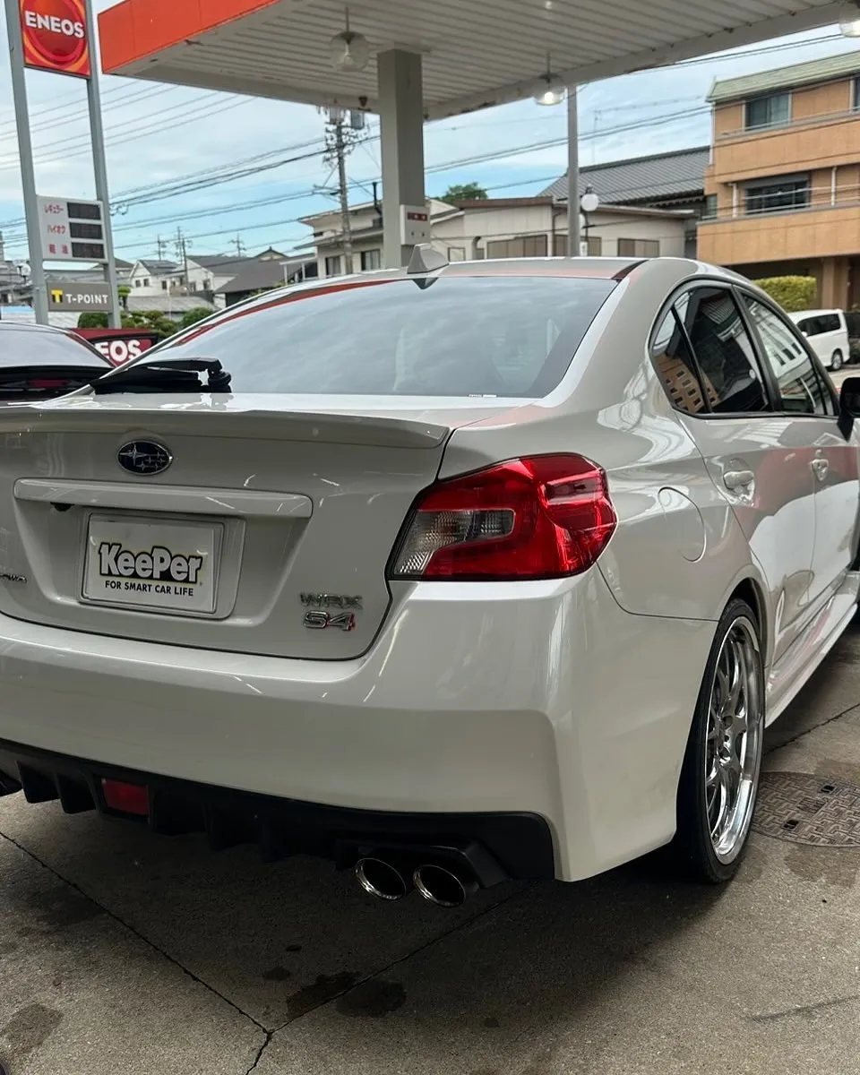 スバルWRX S4に最新のフレッシュキーパーを施工させていた...