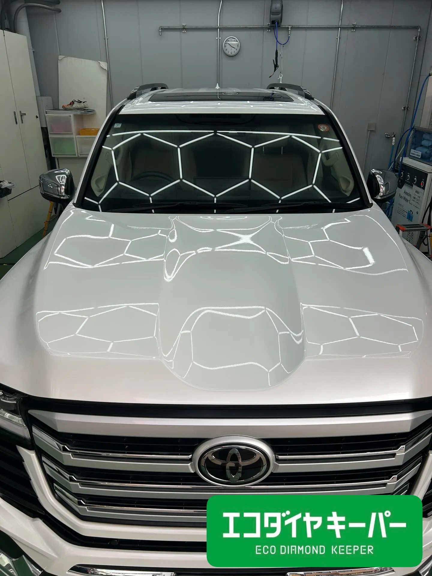 トヨタ ランクル300にエコダイヤキーパーを施工させていただ...